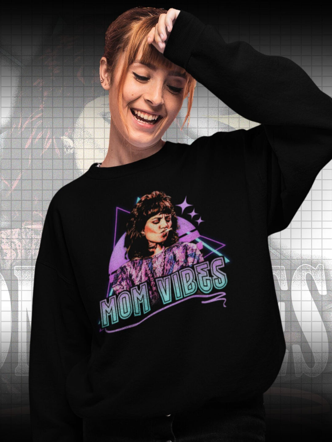 MOM VIBES | PEGGY BUNDY | SWEATSHIRT & HOODIE - DRAMAMONKS