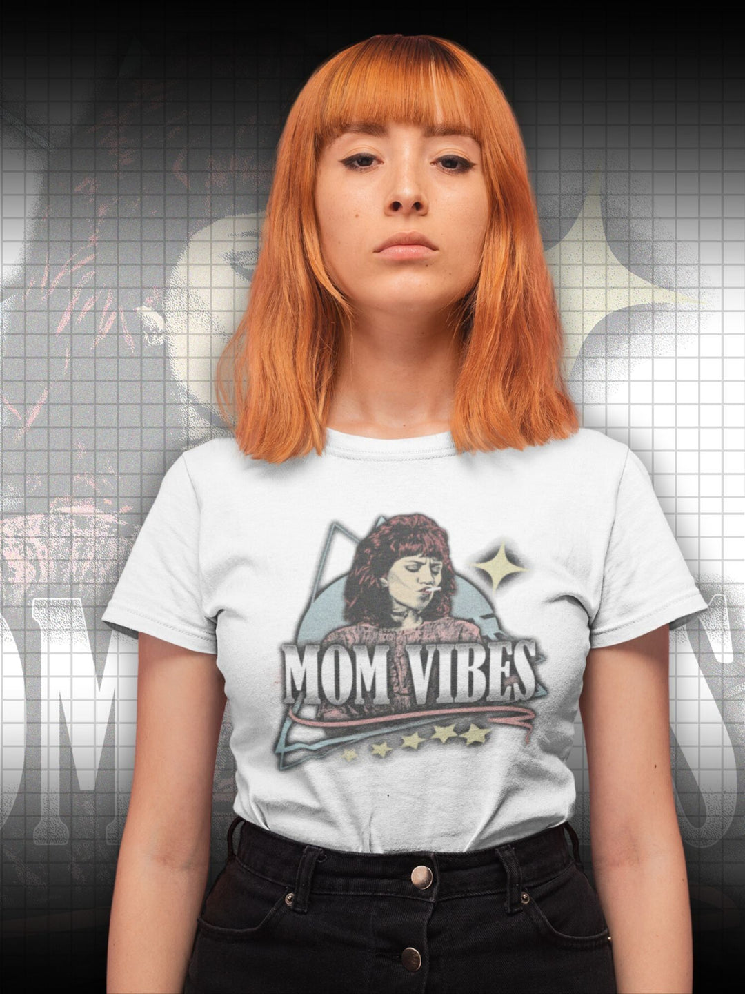 MOM VIBES | PEGGY BUNDY | T-SHIRT - DRAMAMONKS