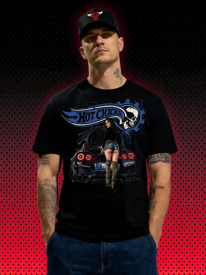 HOT CHICKS GTR | T-SHIRT