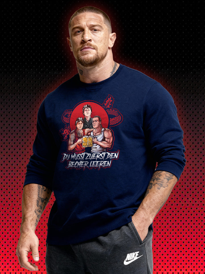 DU MUSST ZUERST DEN BECHER LEEREN | NO RETREAT NO SURRENDER KARATE TIGER JASON MCKINNEY JCVD | RETRO SWEATSHIRT & HOODIE