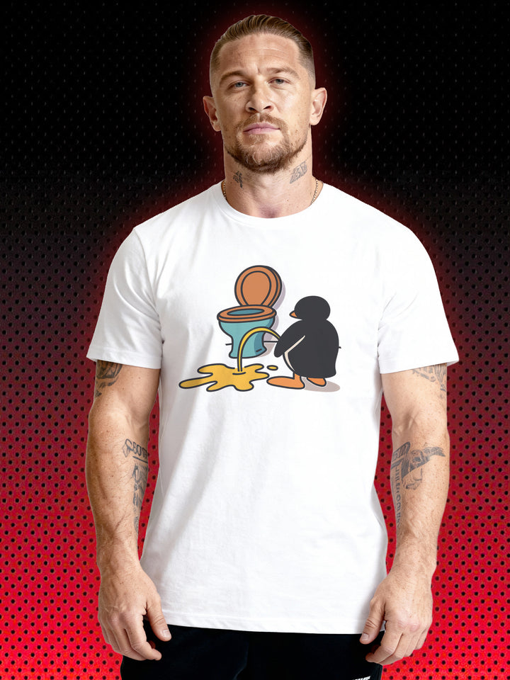 PINGU MISSING THE TOILET | T-SHIRT